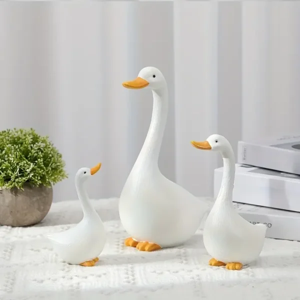 4d065353-eee9-409c-abda-8054ba34587e.webp Art Deco Goose Resin Statues – 3pcs